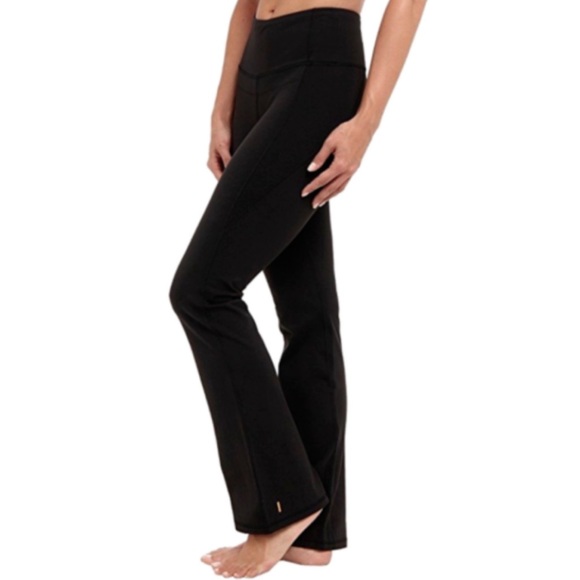 lucy yoga pants with pockets